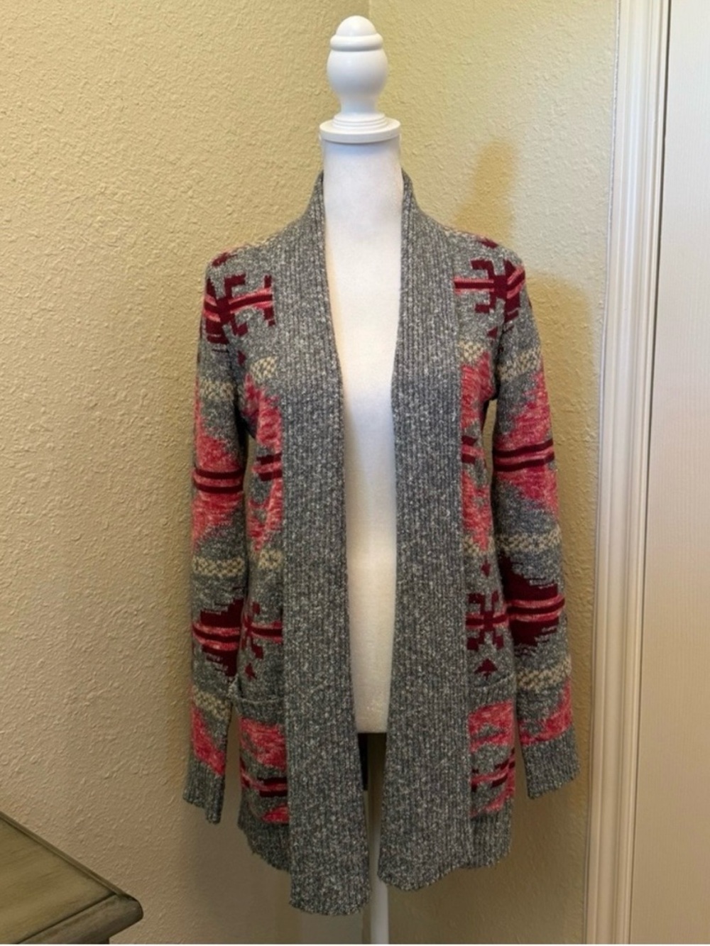 Lucky Brand Gray Pink Aztec Pattern Southwest Intarsia Cardigan Sweater Duster S